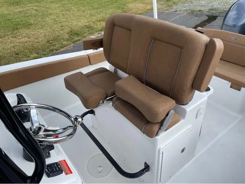 Slide: The Image of Sea Hunt Ultra 265 SE 2023 - 21