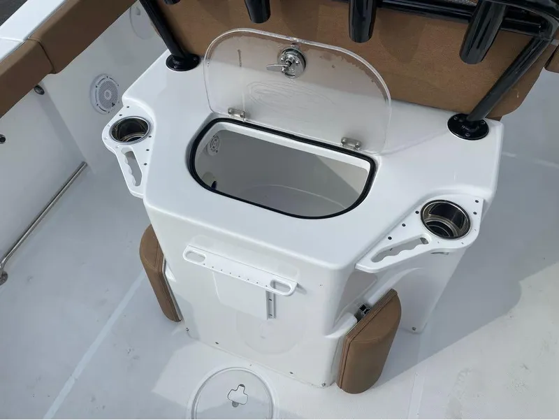 Slide: The Image of Sea Hunt Ultra 265 SE 2023 - 39