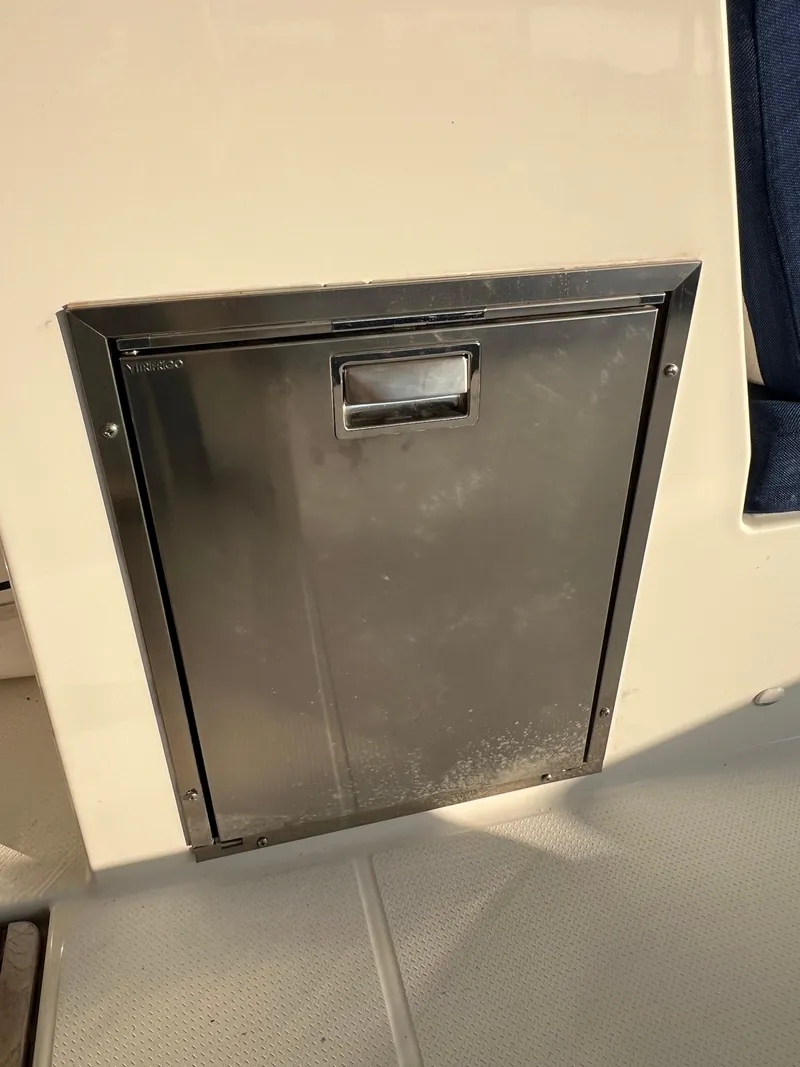 Slide: The Image of Stainless steel hatch on 2020 Fountaine Pajot Elba 45 catamaran. - 20