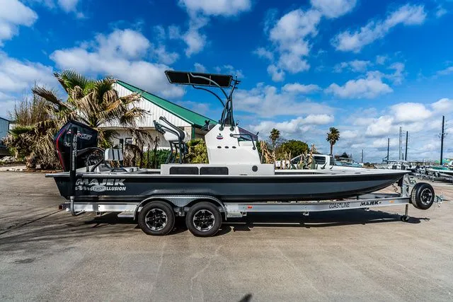 Slide: The Image of Majek 25 ILLUSION 2024 - 1