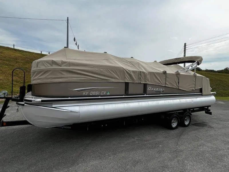 Slide: The Image of Premier 250 Grand Majestic 2021 - 113