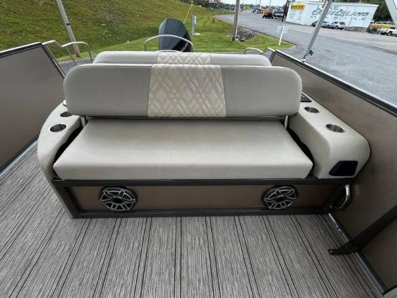 Slide: The Image of Premier 250 Grand Majestic 2021 - 73