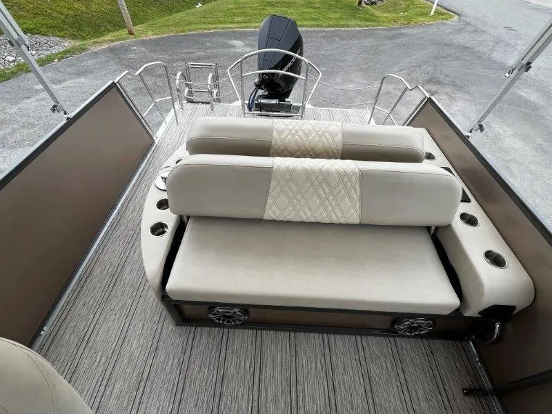 Slide: The Image of Premier 250 Grand Majestic 2021 - 74