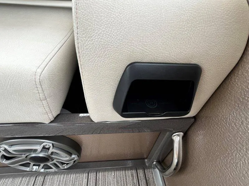 Slide: The Image of Premier 250 Grand Majestic 2021 - 75