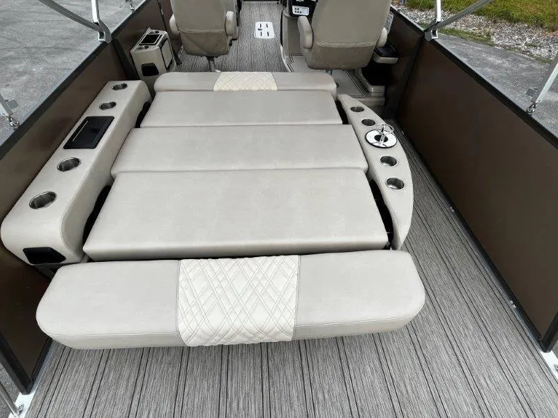 Slide: The Image of Premier 250 Grand Majestic 2021 - 76