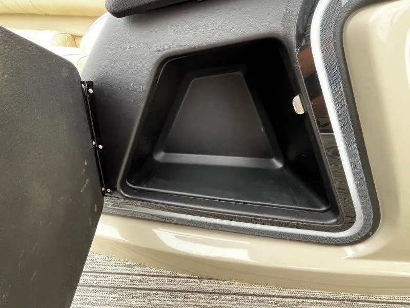 Slide: The Image of Premier 250 Grand Majestic 2021 - 82