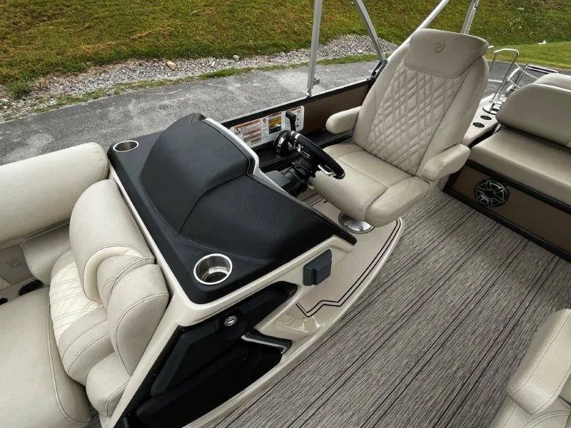 Slide: The Image of Premier 250 Grand Majestic 2021 - 88