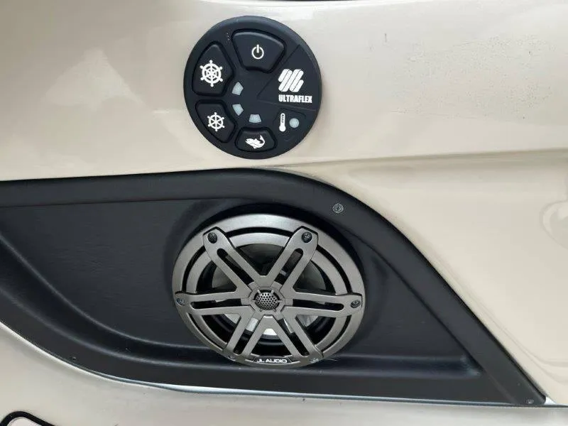 Slide: The Image of Premier 250 Grand Majestic 2021 - 91