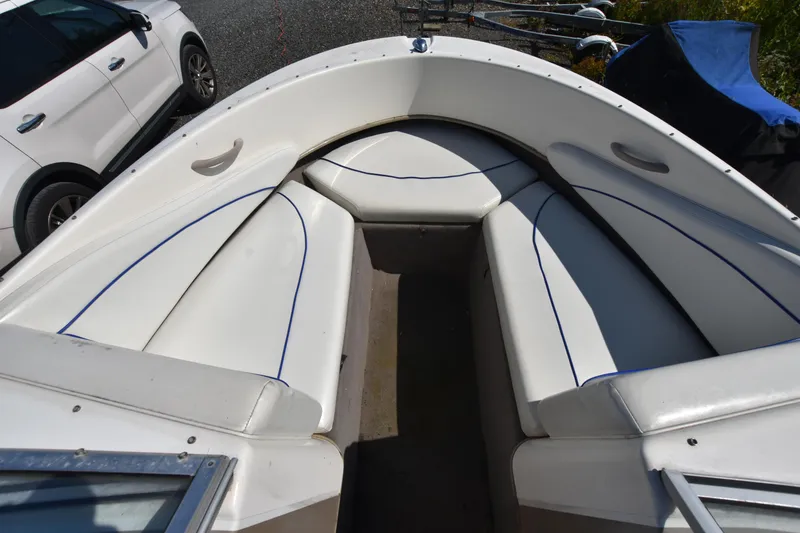 Slide: The Image of Bayliner 212 Capri 2003 - 16