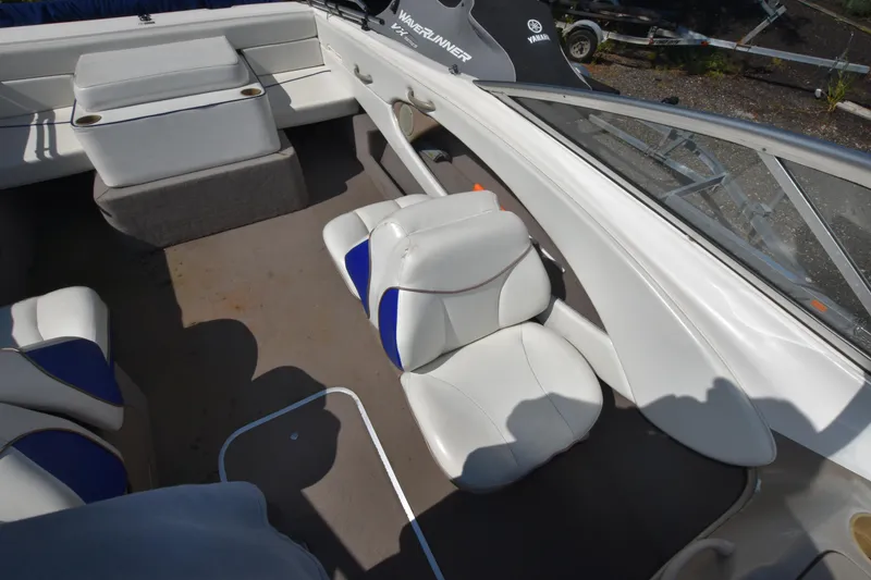 Slide: The Image of Bayliner 212 Capri 2003 - 19
