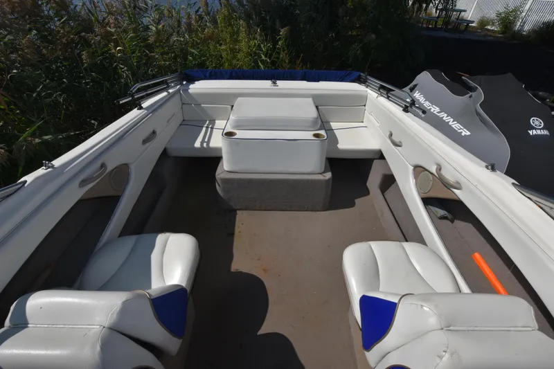 Slide: The Image of Bayliner 212 Capri 2003 - 21