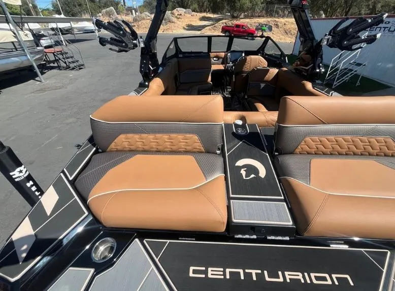 Centurion Ri245 2025 for Sale | MarineSource