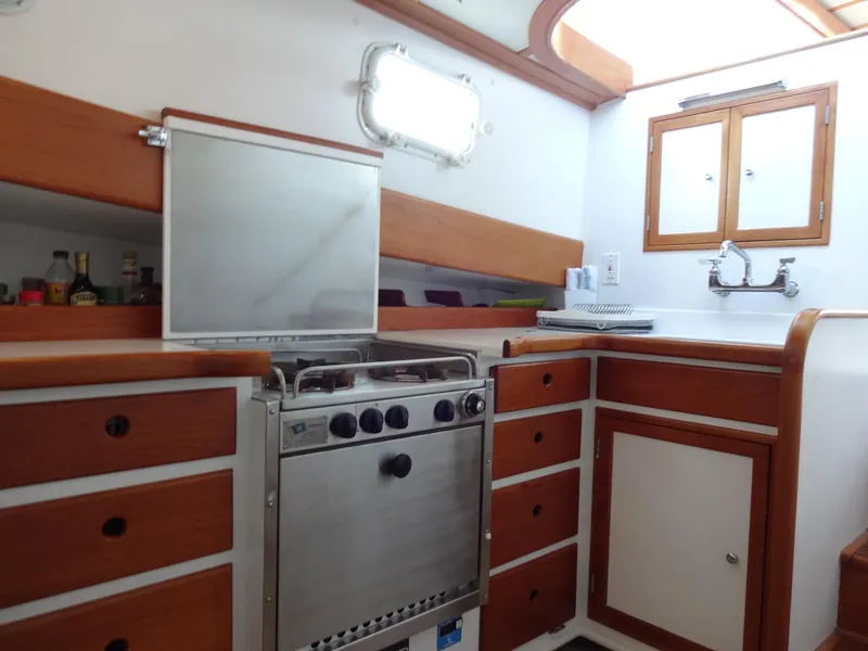 Slide: The Image of Jarvis Newman Newman 46 Down Easter 1982 - 110