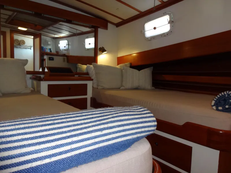 Slide: The Image of Jarvis Newman Newman 46 Down Easter 1982 - 121