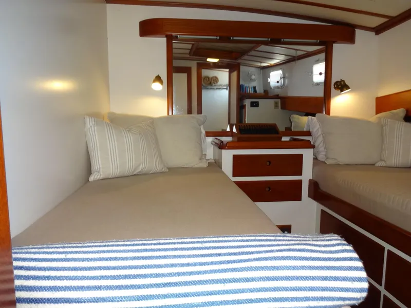 Slide: The Image of Jarvis Newman Newman 46 Down Easter 1982 - 122