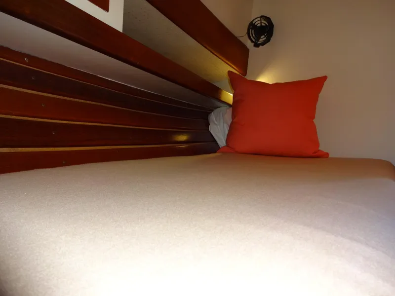 Slide: The Image of Jarvis Newman Newman 46 Down Easter 1982 - 144