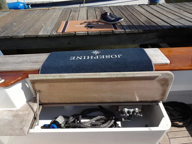 Slide: The Image of Jarvis Newman Newman 46 Down Easter 1982 - 155