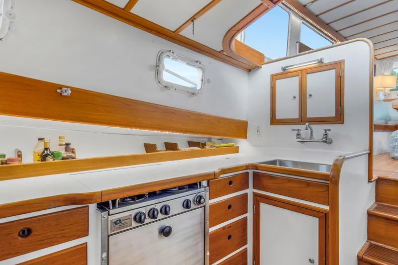 Slide: The Image of Jarvis Newman Newman 46 Down Easter 1982 - 16