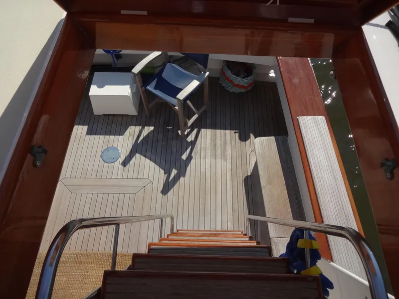 Slide: The Image of Jarvis Newman Newman 46 Down Easter 1982 - 186