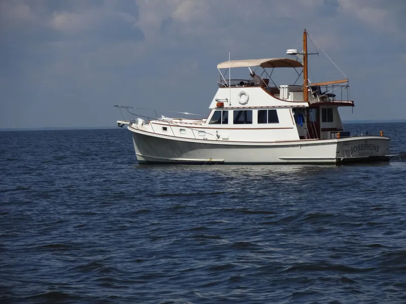 Slide: The Image of Jarvis Newman Newman 46 Down Easter 1982 - 248