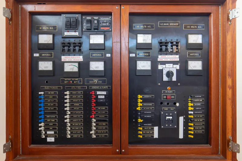 Slide: The Image of Jarvis Newman Newman 46 Down Easter 1982 - 28