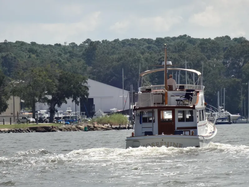 Slide: The Image of Jarvis Newman Newman 46 Down Easter 1982 - 285