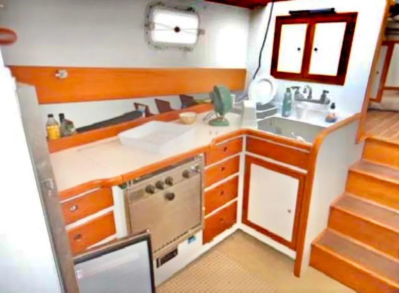 Slide: The Image of Jarvis Newman Newman 46 Down Easter 1982 - 310