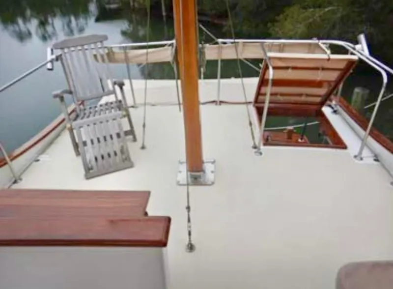 Slide: The Image of Jarvis Newman Newman 46 Down Easter 1982 - 311