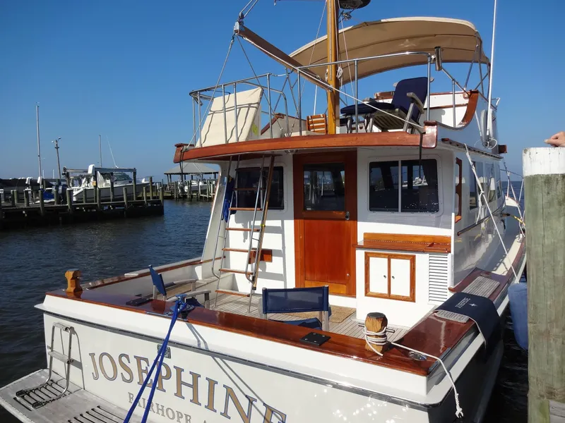 Slide: The Image of Jarvis Newman Newman 46 Down Easter 1982 - 79