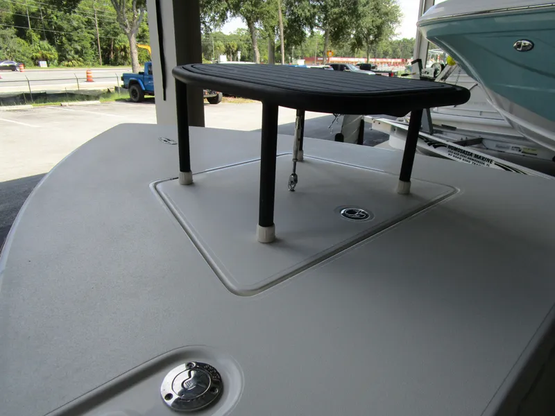 Slide: The Image of Maverick 18 HPX-V 2026 - 3