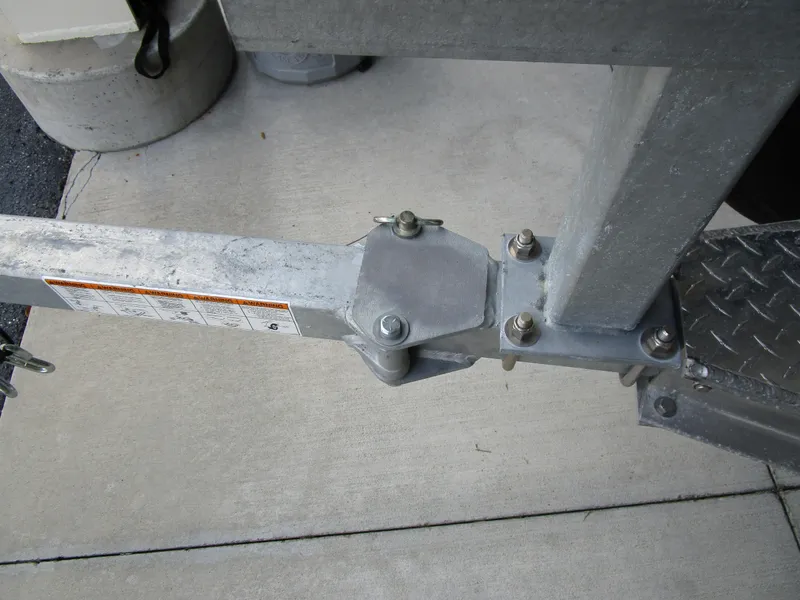 Slide: The Image of Maverick 18 HPX-V 2026 - 4