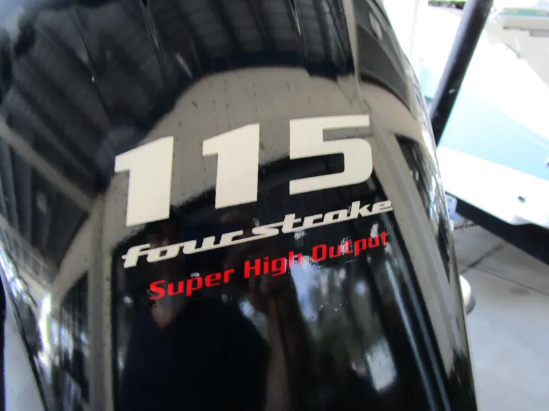 Slide: The Image of Maverick 18 HPX-V 2026 - 8