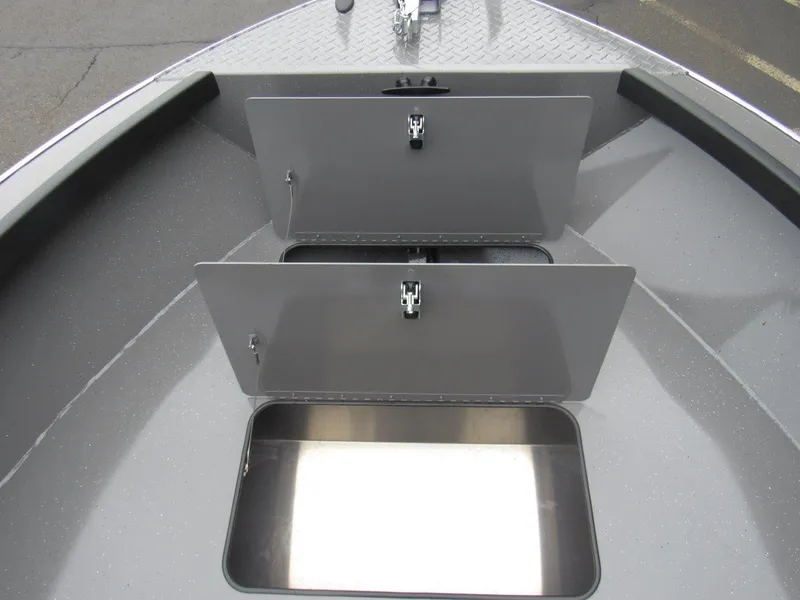 Slide: The Image of Alumaweld Adventurer 22 2026 - 14