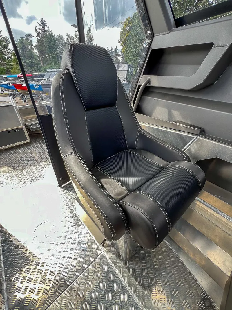 Slide: The Image of Stabi-Craft 2050 Supercab 2025 - 13