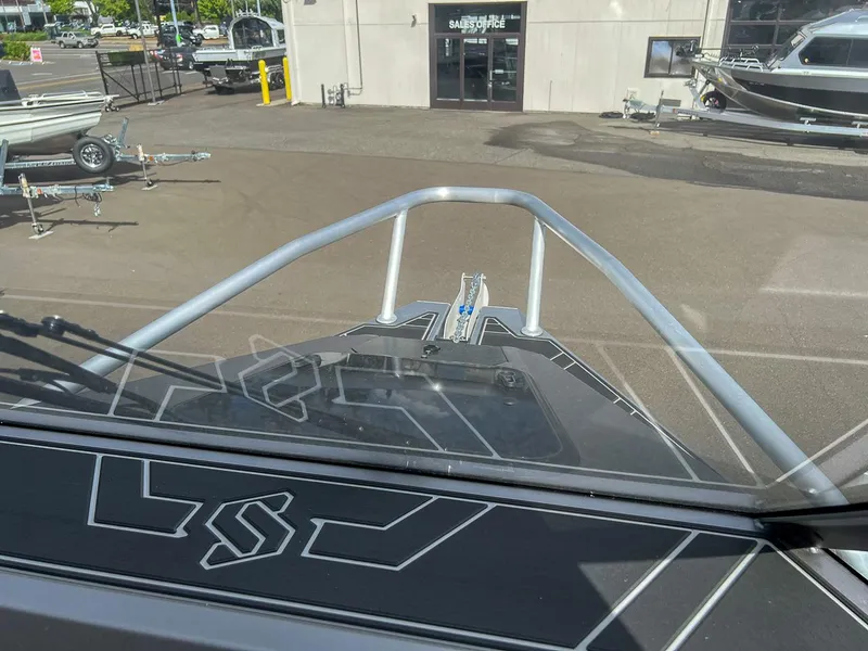 Slide: The Image of Stabi-Craft 2050 Supercab 2025 - 8