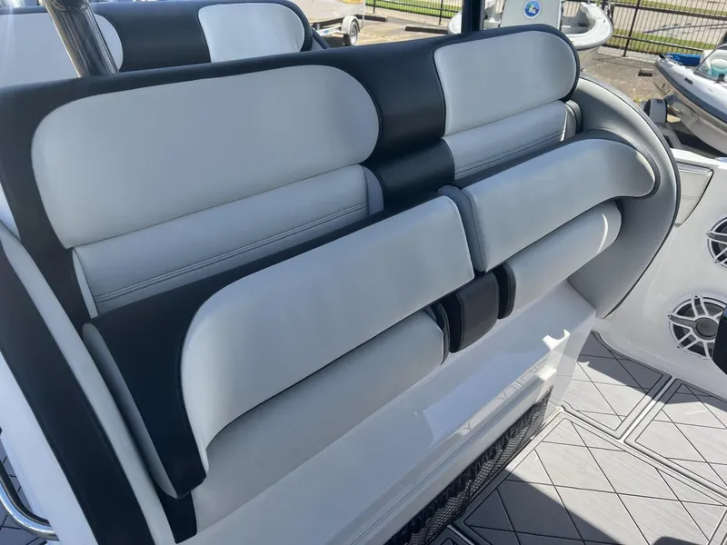 Slide: The Image of Nor-Tech 390 Sport Sport 2023 - 12