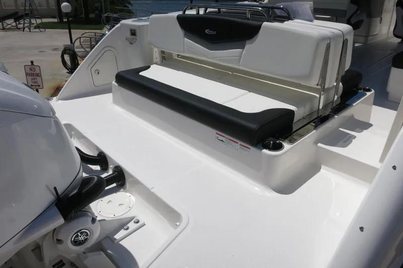 Slide: The Image of Robalo R317 Dual Console 2025 - 10