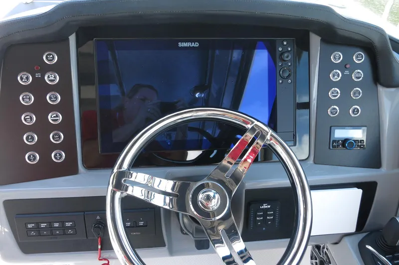 Slide: The Image of Robalo R317 Dual Console 2025 - 22