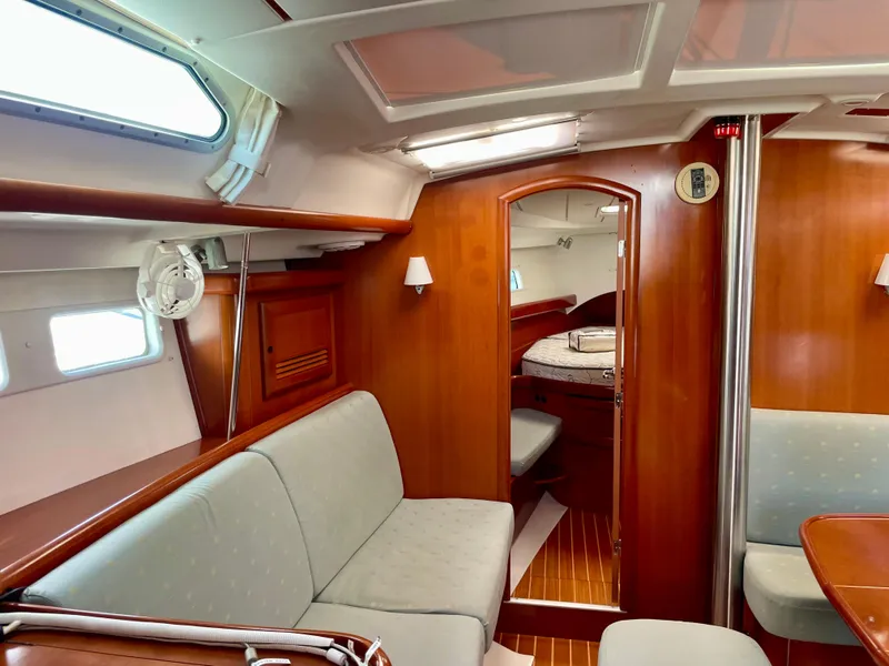 Slide: The Image of Beneteau 423 2007 - 56
