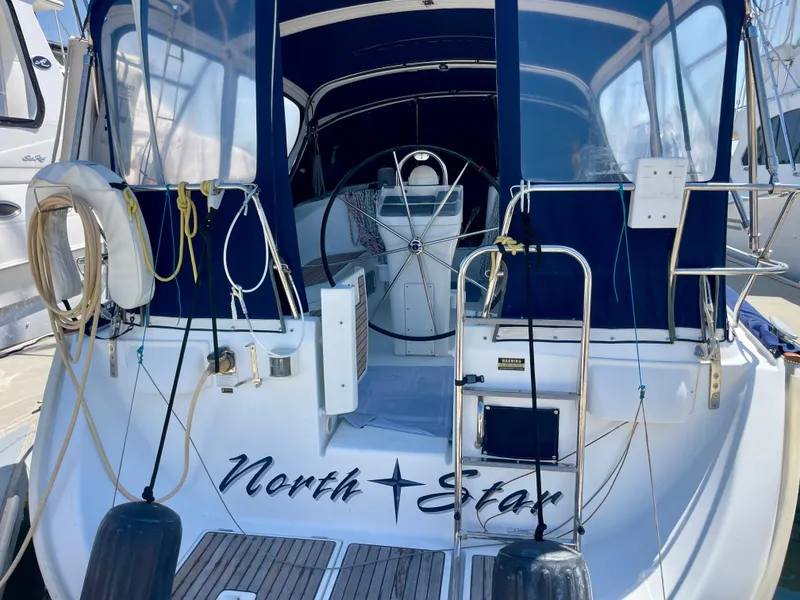 Slide: The Image of Beneteau 423 2007 - 59