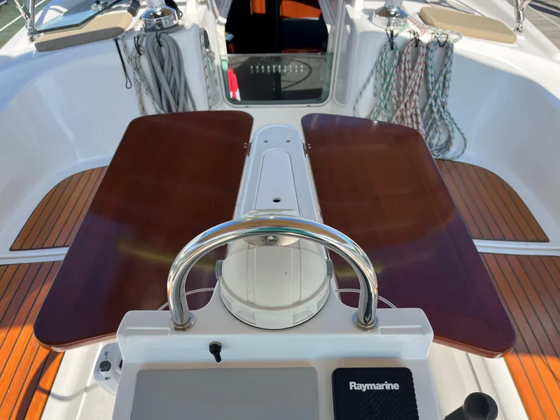 Slide: The Image of Beneteau 423 2006 - 17