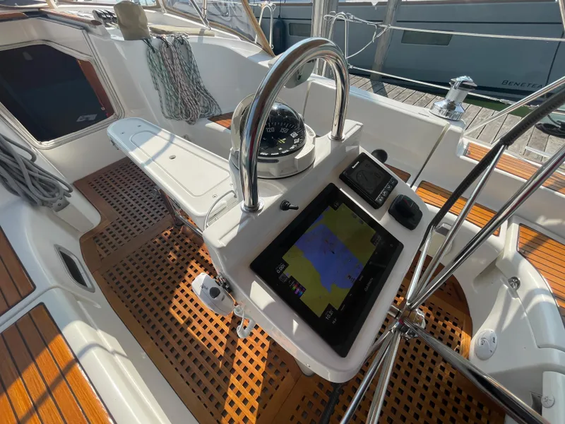 Slide: The Image of Beneteau 423 2006 - 19