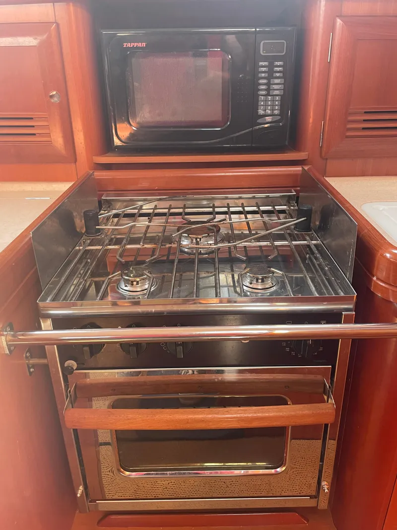 Slide: The Image of Beneteau 423 2006 - 31