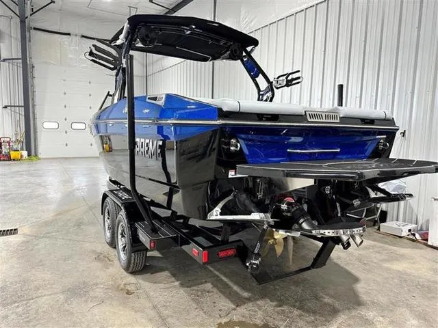 Slide: The Image of Supreme S220 2024 - 4