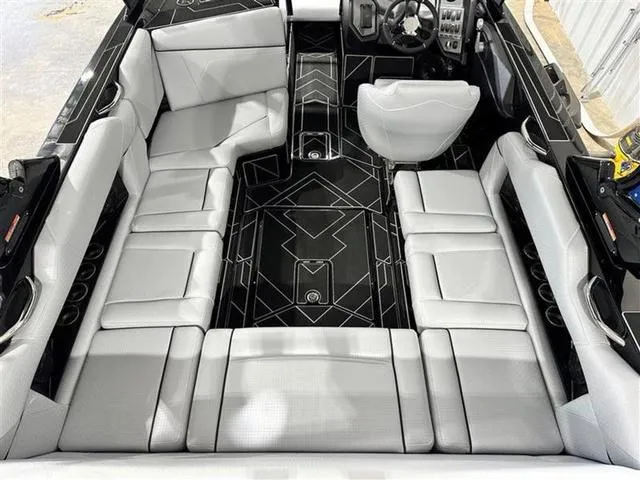 Slide: The Image of Supreme S220 2024 - 9