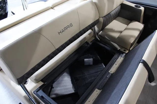 Slide: The Image of Harris 230 Sunliner SLDH 2024 - 15