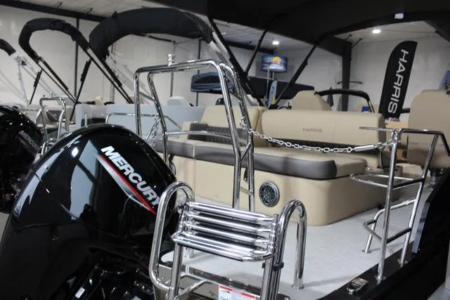 Slide: The Image of Harris 230 Sunliner SLDH 2024 - 21