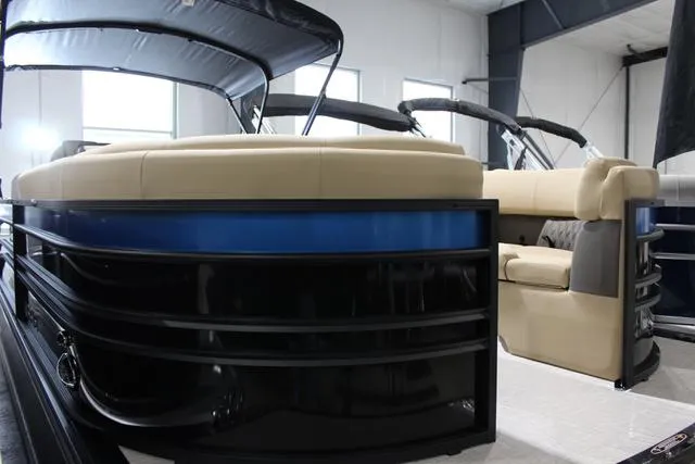 Slide: The Image of Harris 230 Sunliner SLDH 2024 - 3