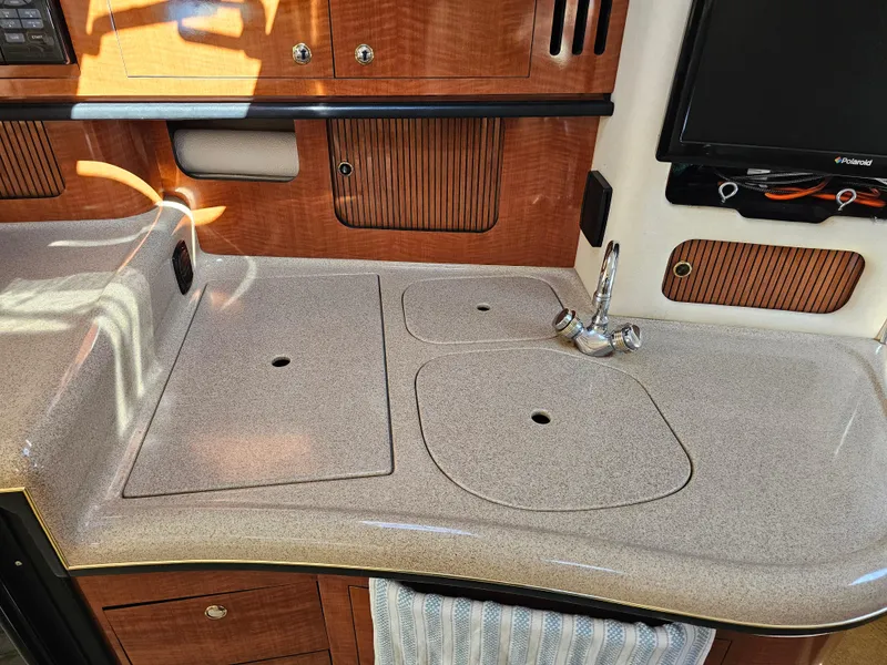 Slide: The Image of Sea Ray 340 Sundancer 2002 - 10