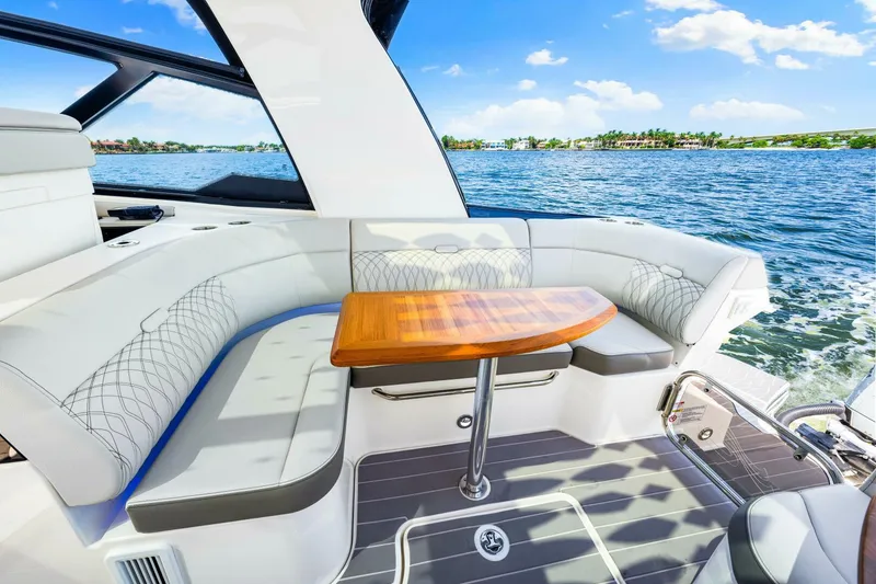 Slide: The Image of 2022 Sea Ray 370 Sundancer  - 23
